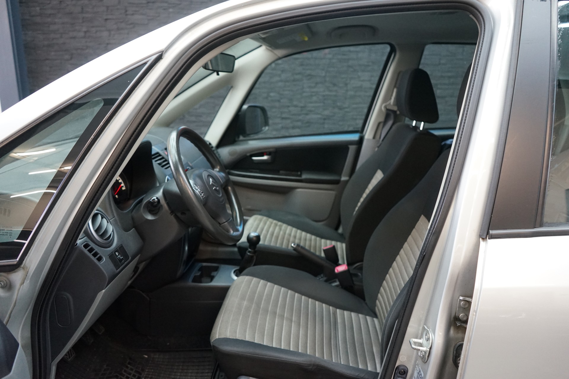 SUZUKI SX4 1.6 16V GL Top 4WD-showroom-element-3