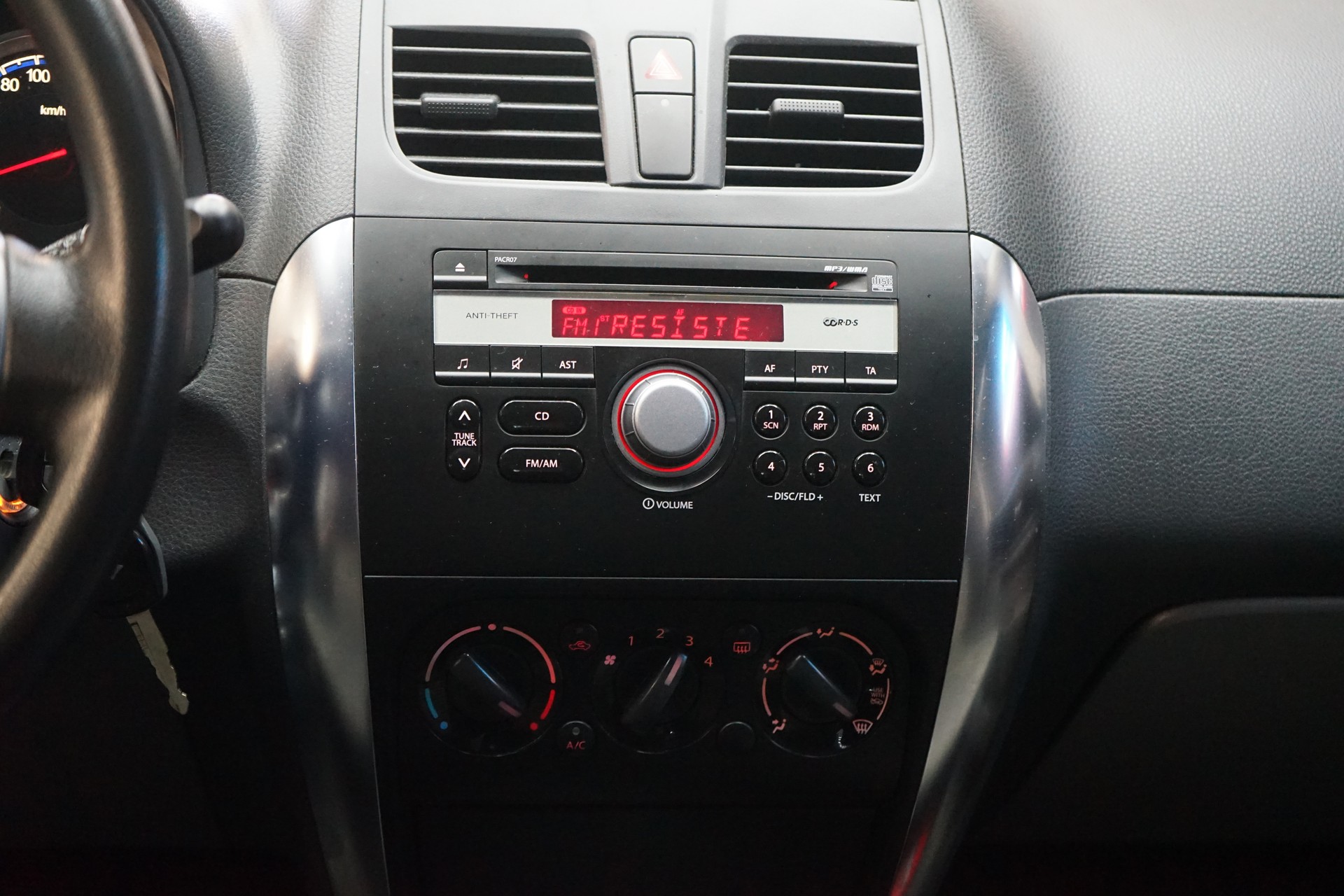 SUZUKI SX4 1.6 16V GL Top 4WD-image-11