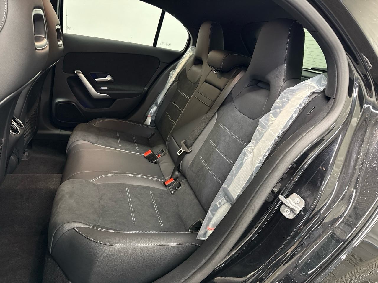 MERCEDES-BENZ A 200 DCT AMG Special Edition-image-9