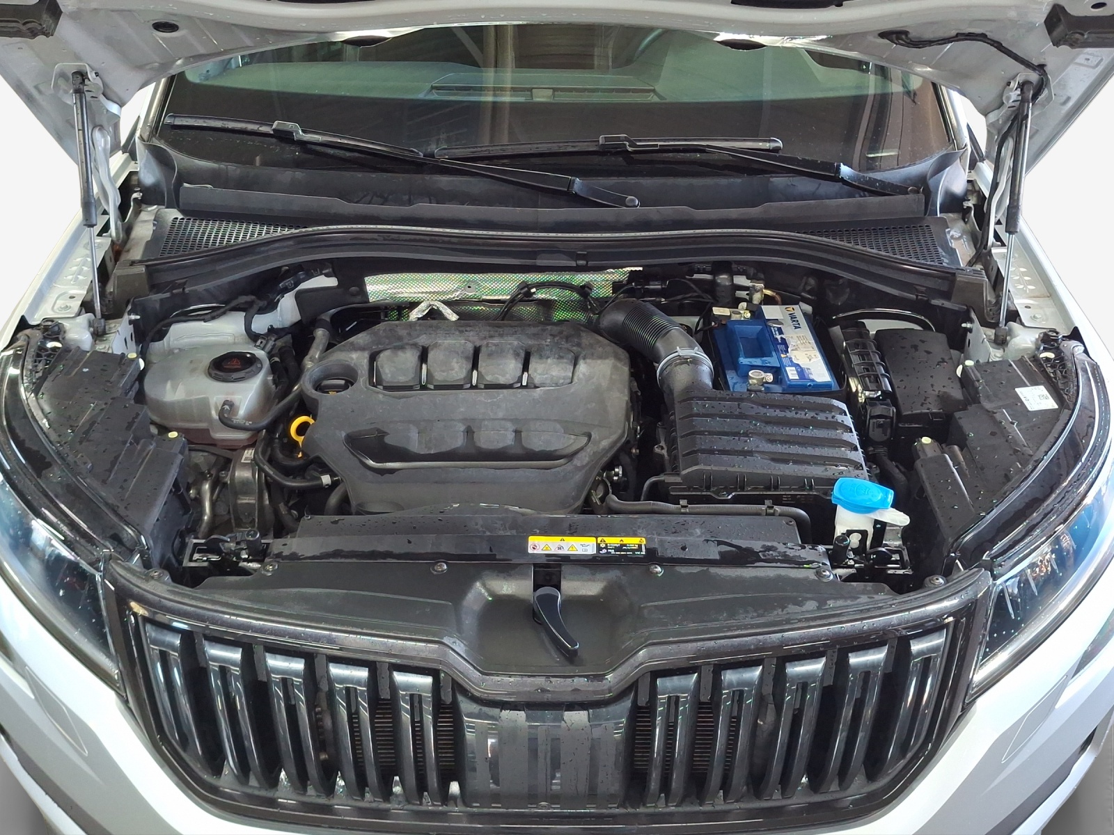 SKODA Enyaq iV 60-image-15