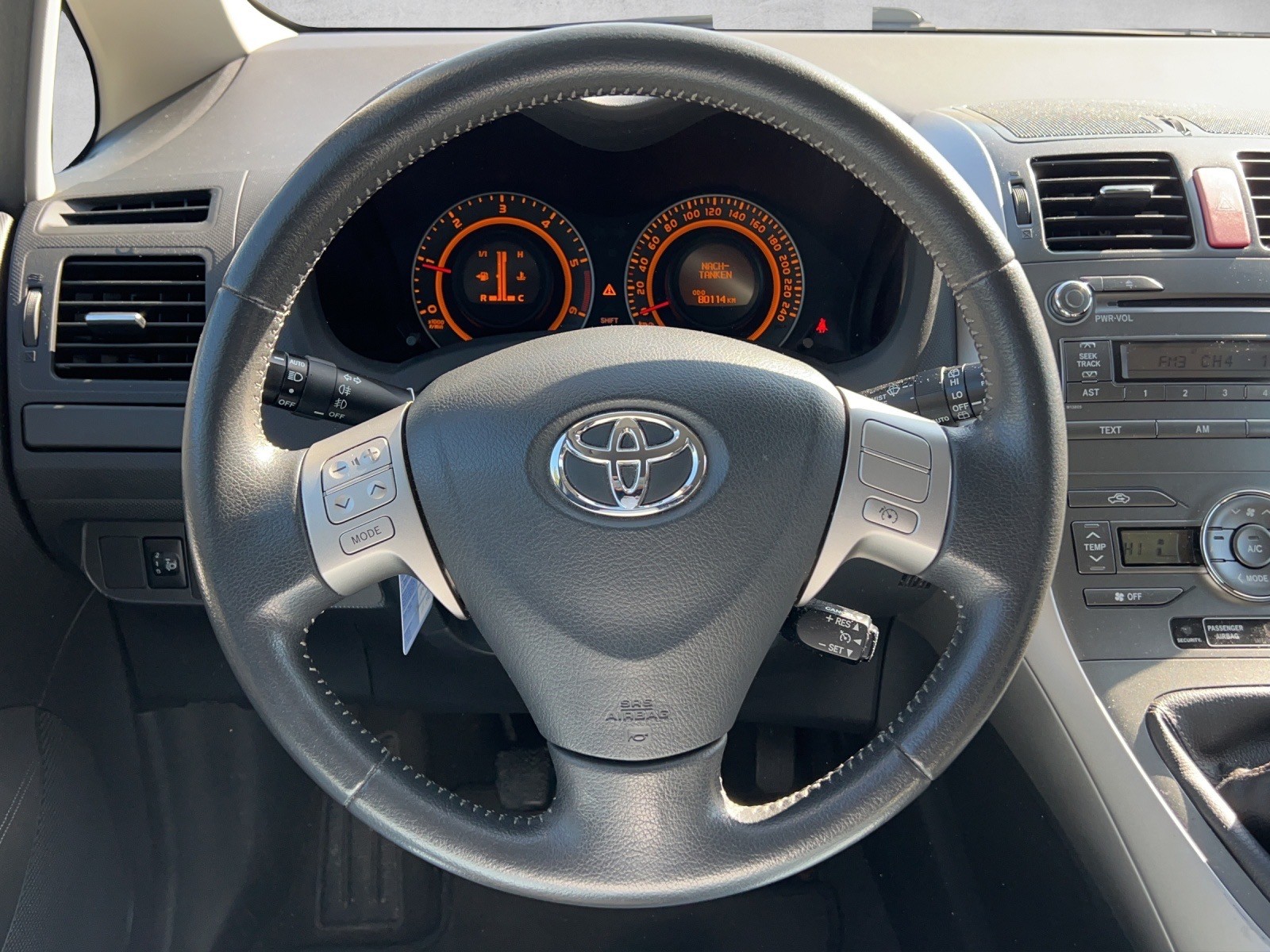 TOYOTA Auris 2.2 D-4D CleanPower Linea Sol Premium-image-15