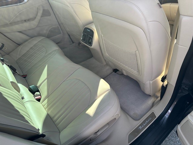 MASERATI Levante 3.0 V6 GranLusso-image-10