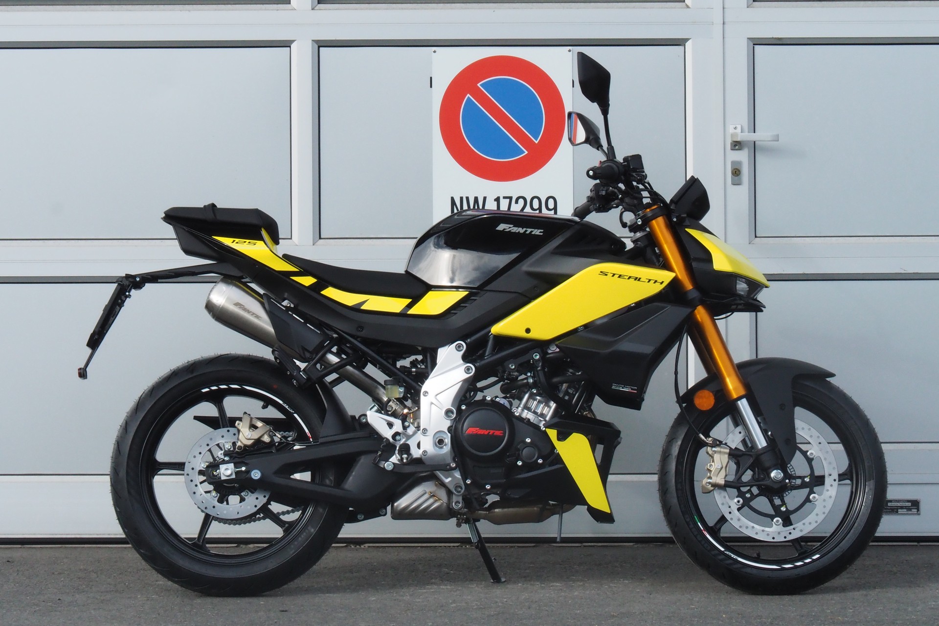 FANTIC STEALTH 125-image-2