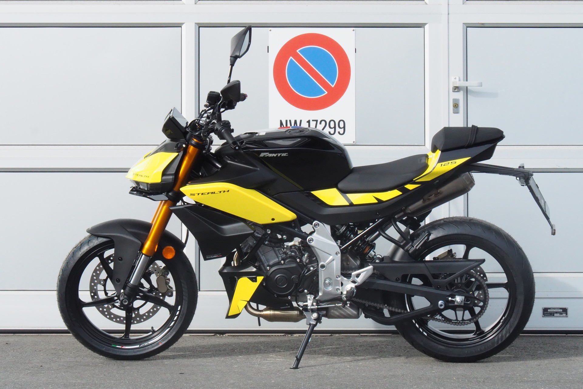 FANTIC STEALTH 125-image-3