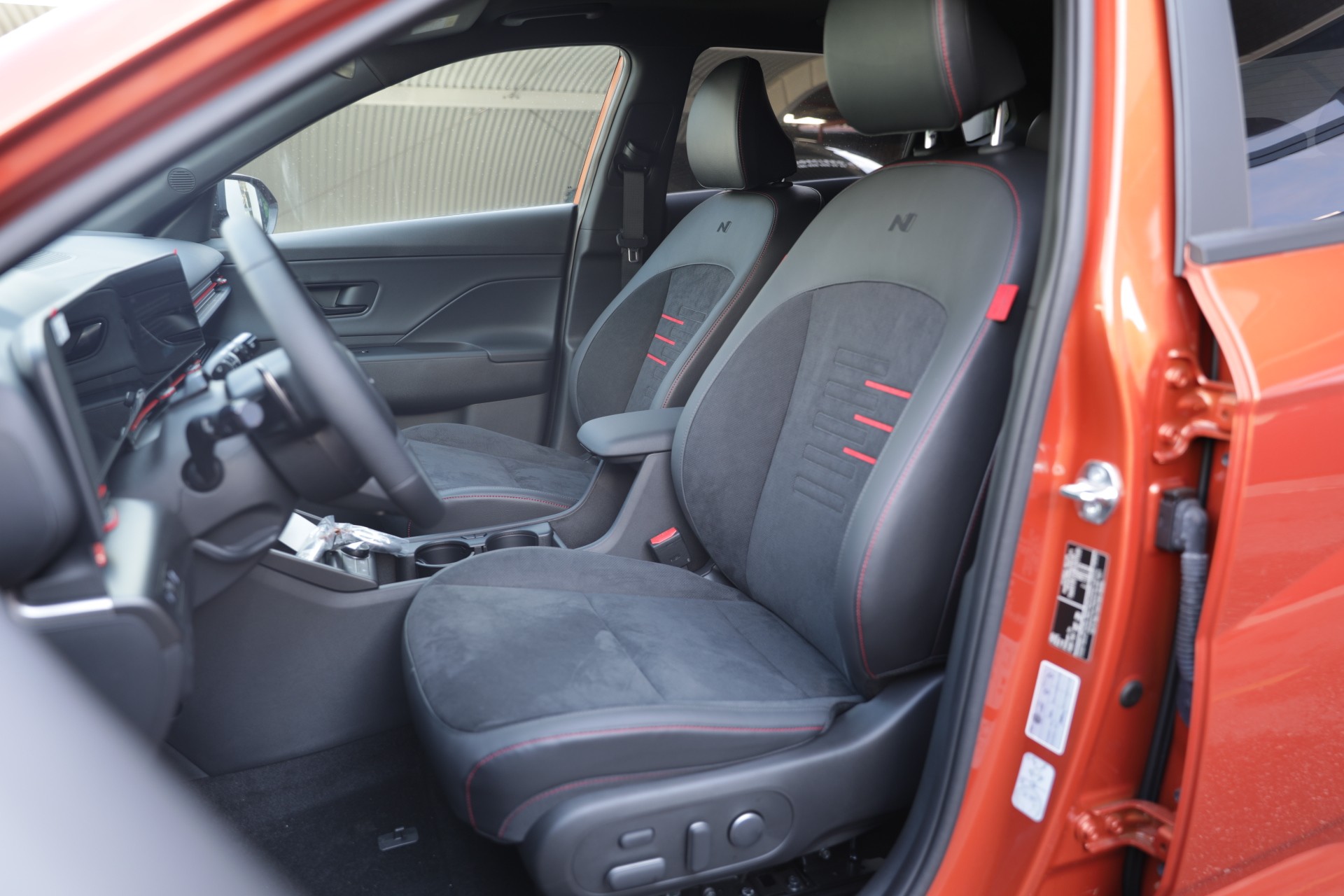 HYUNDAI Kona EV 65.4 kWh N Line-image-5