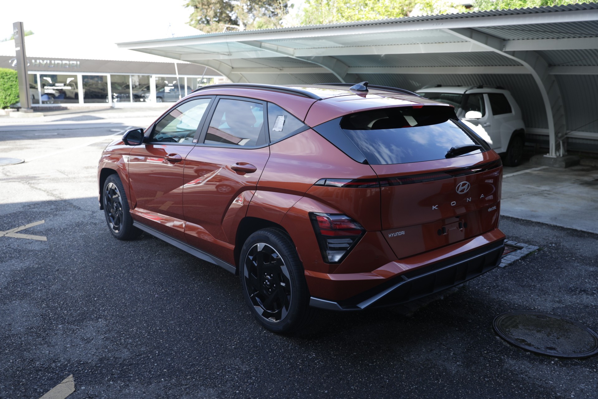 HYUNDAI Kona EV 65.4 kWh N Line-showroom-element-1
