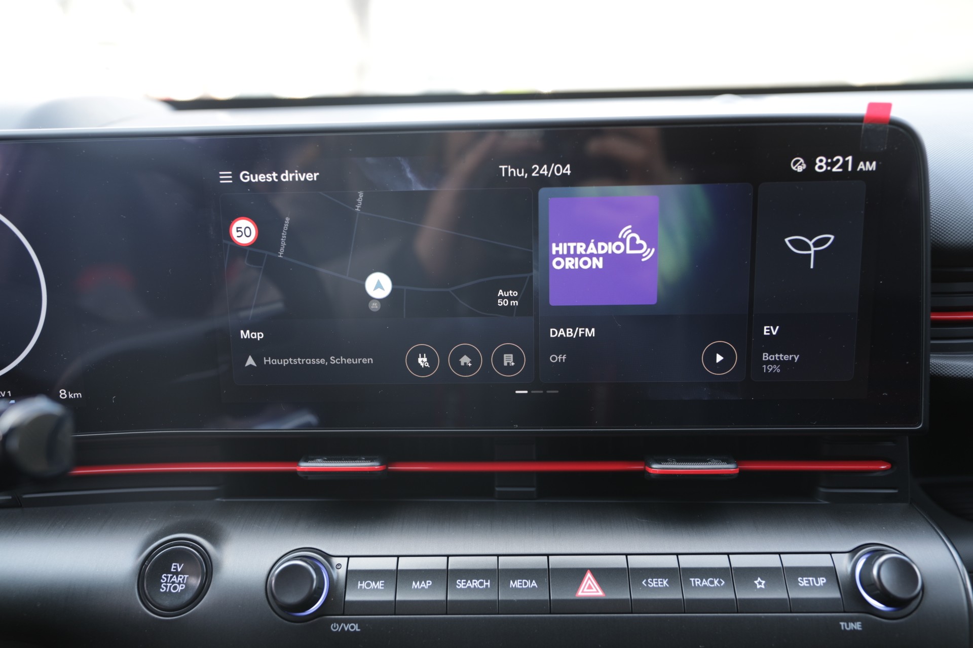 HYUNDAI Kona EV 65.4 kWh N Line-image-6
