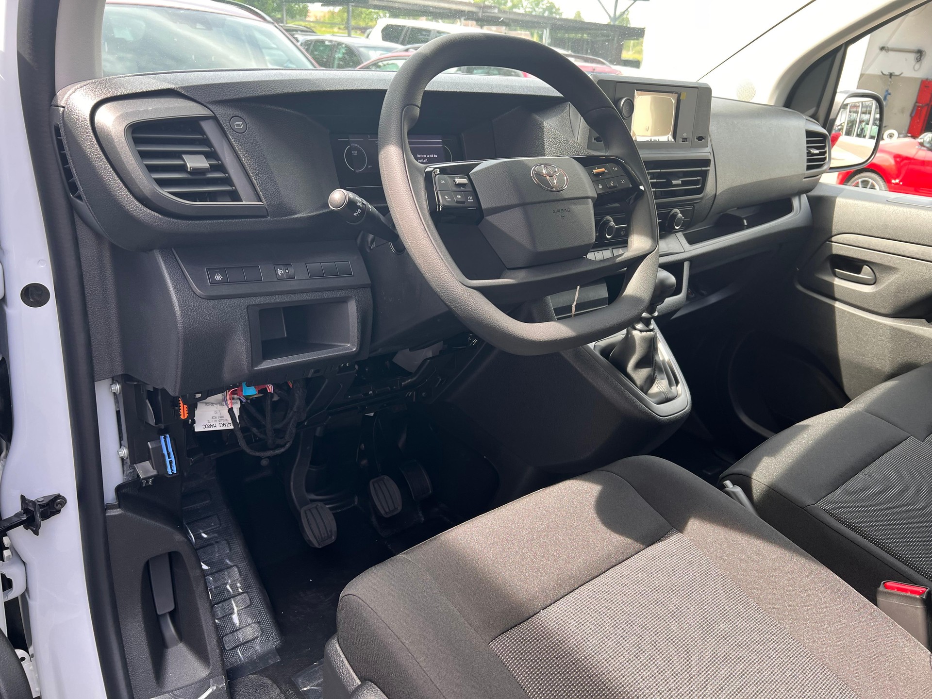TOYOTA PROACE Van L1 1.5 D Active-image-7
