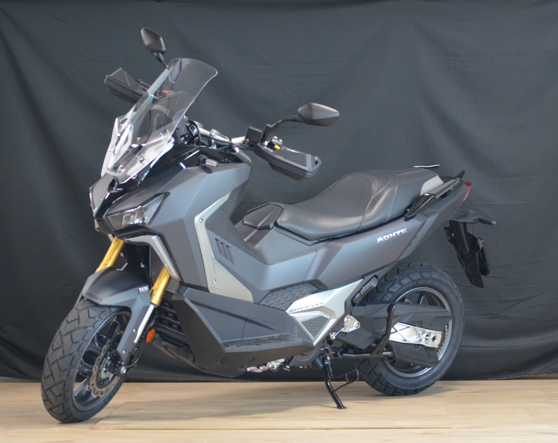 SYM ADX TG 400-image-1