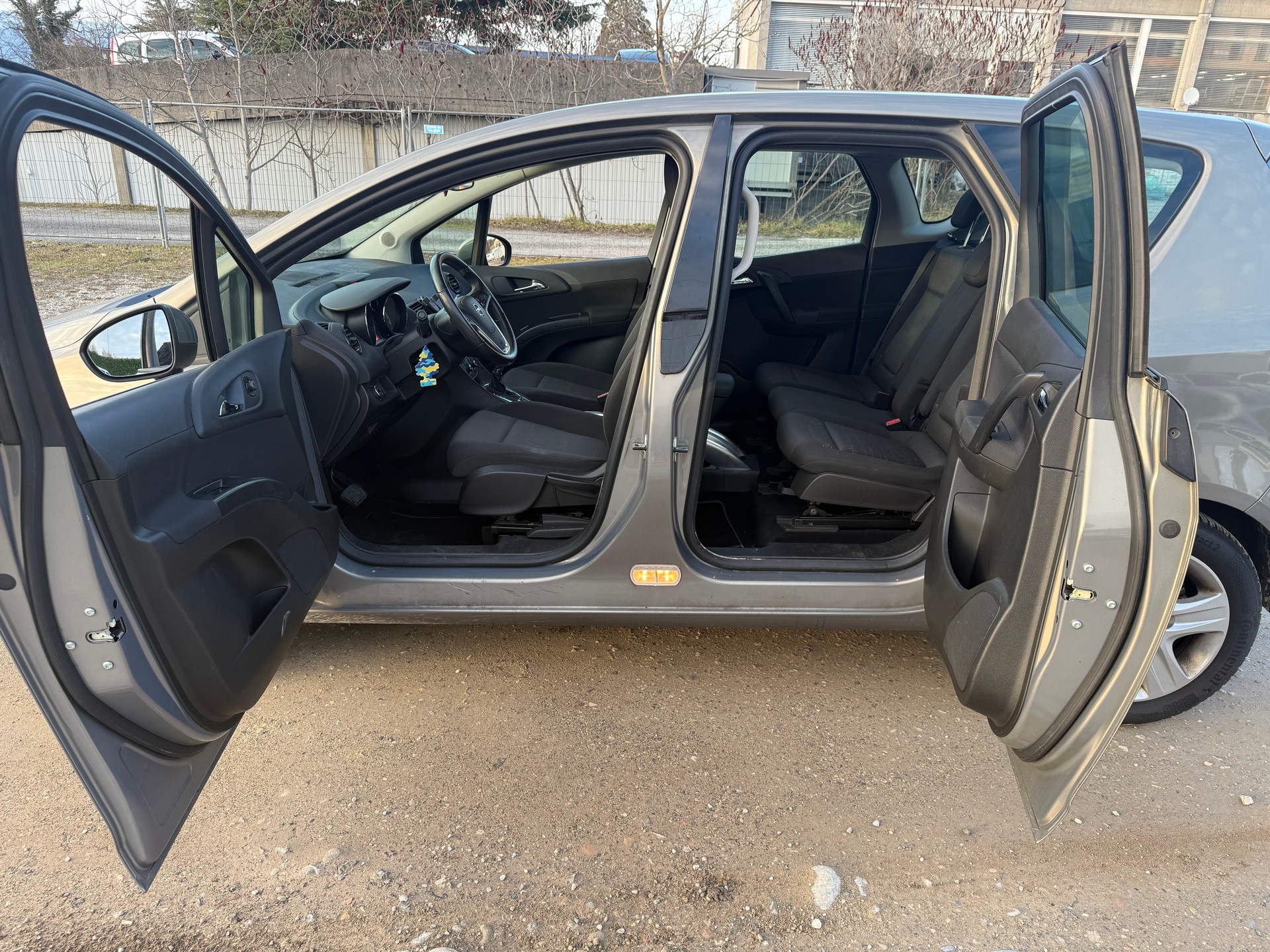 OPEL Meriva 1.7 CDTi Cosmo Automatic-image-9