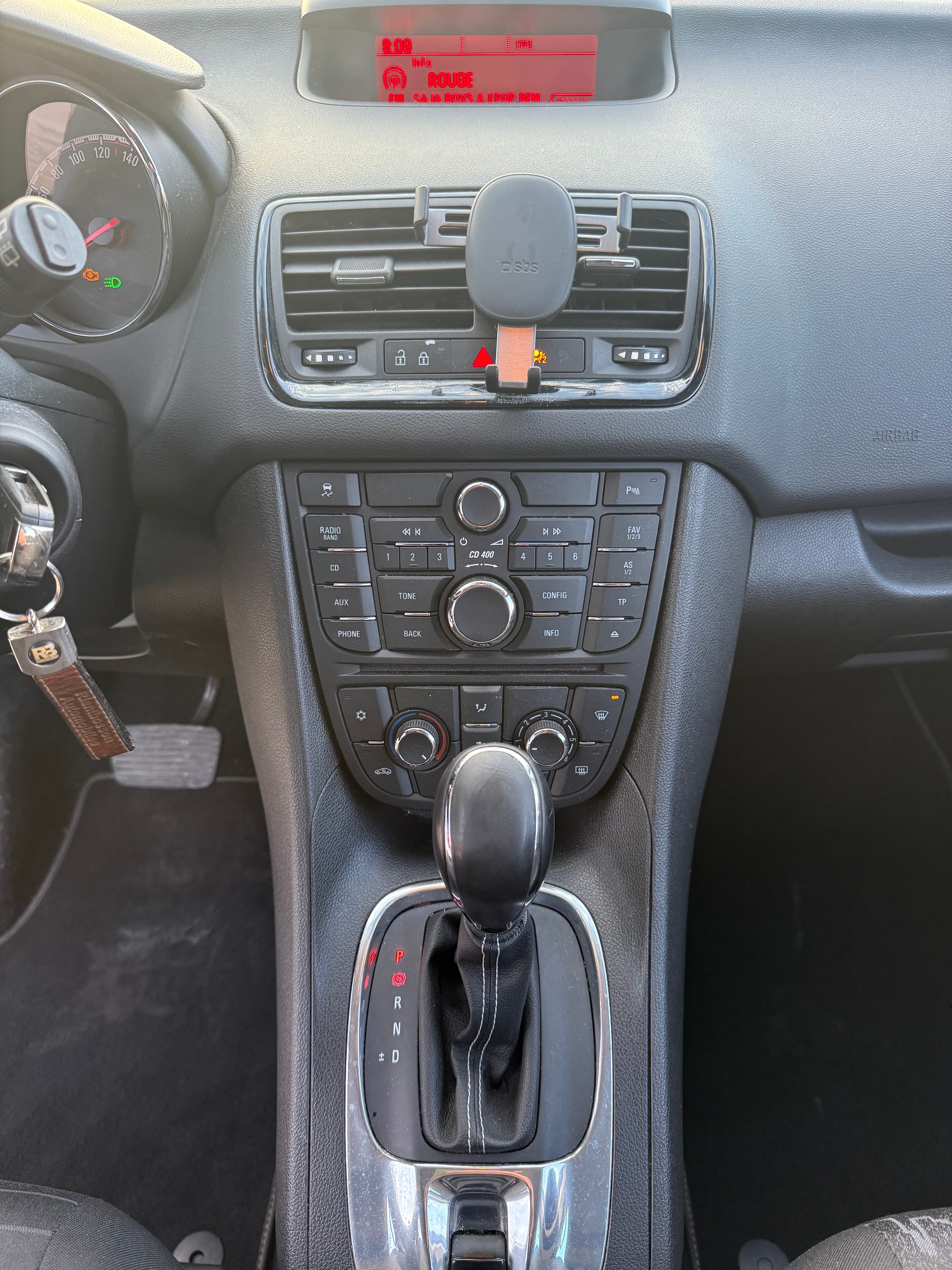 OPEL Meriva 1.7 CDTi Cosmo Automatic-image-11