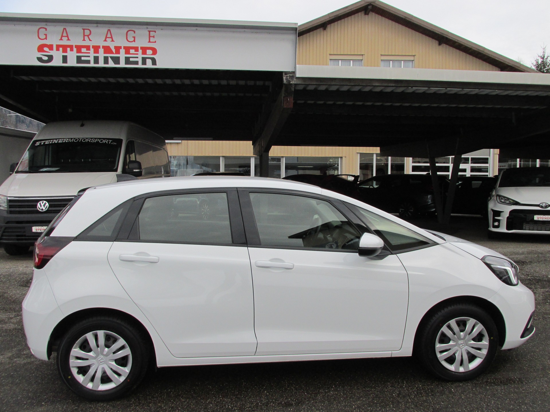 HONDA Jazz 1.5i-MMD Comfort E-CVT-showroom-element-3