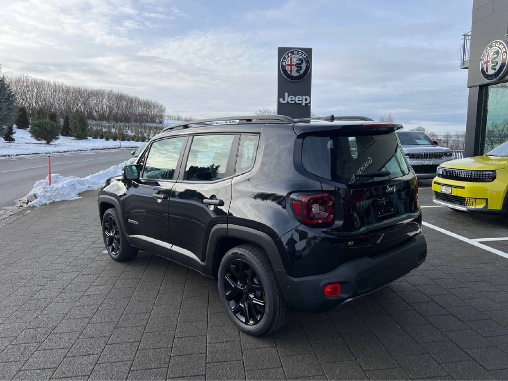 JEEP Renegade 1.5 Turbo Summit-showroom-element-3