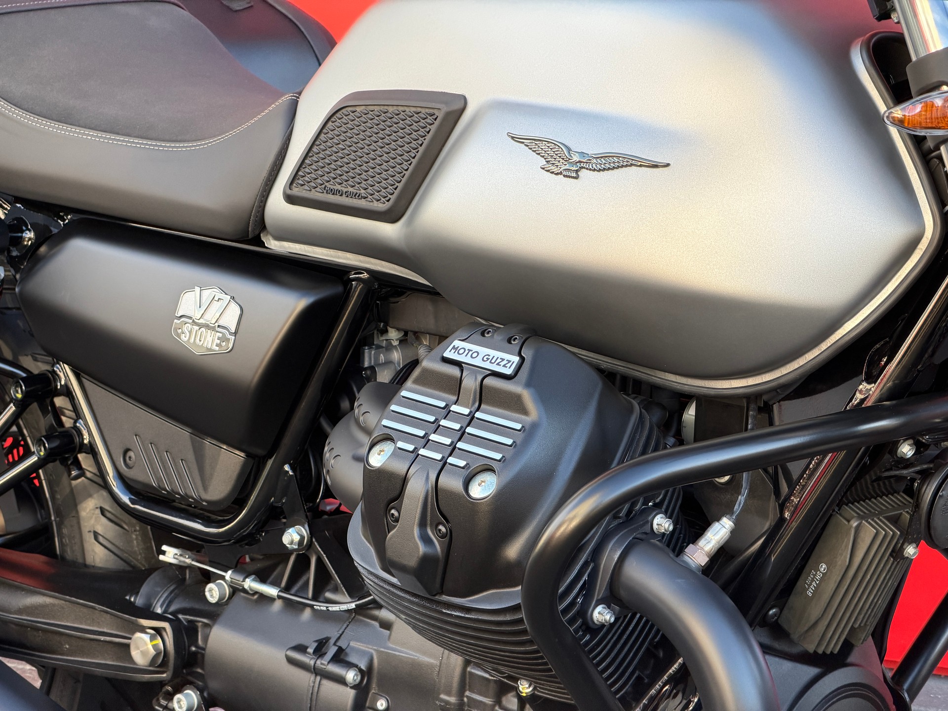 MOTO GUZZI V7 IV 850 Stone Touring (35kW)-image-9