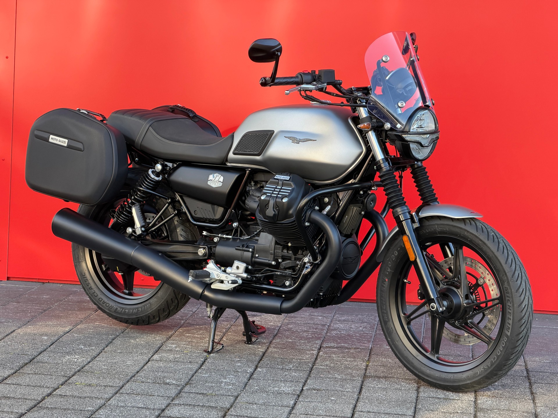 MOTO GUZZI V7 IV 850 Stone Touring (35kW)-image-1