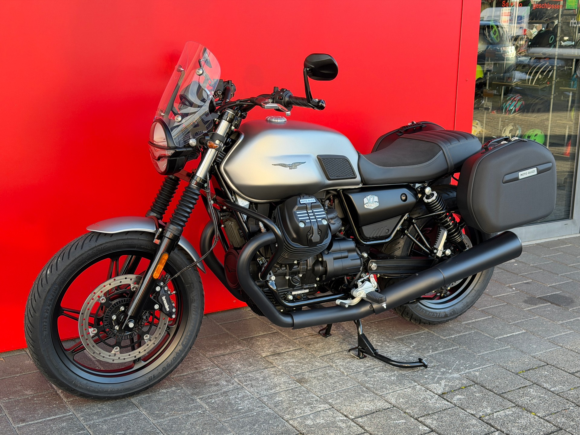 MOTO GUZZI V7 IV 850 Stone Touring (35kW)-image-6