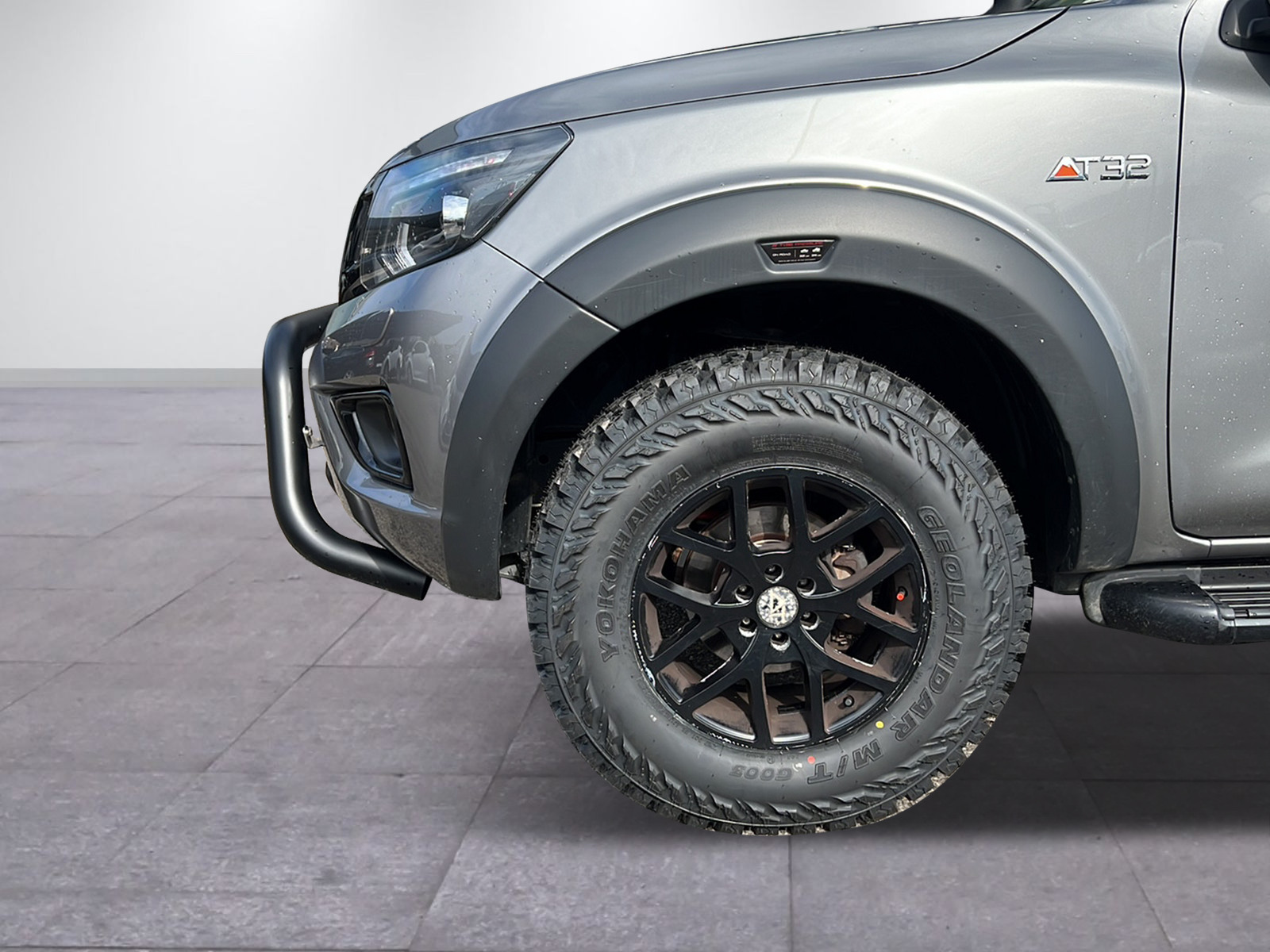 NISSAN Navara 2.3 dCi Double Cab AT32 N-Guard-showroom-element-2