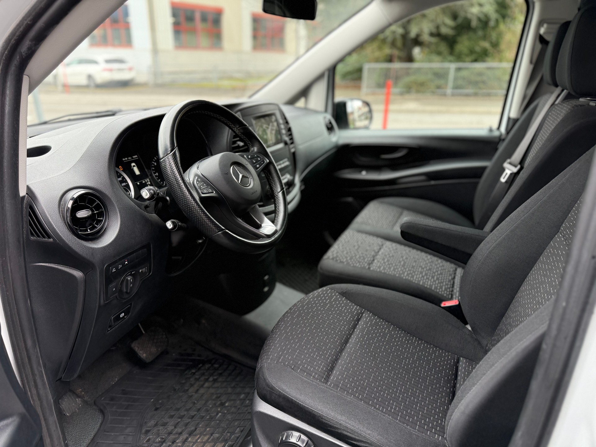 MERCEDES-BENZ Vito 114 CDI Extralang 9G-Tronic 4M Base-image-11
