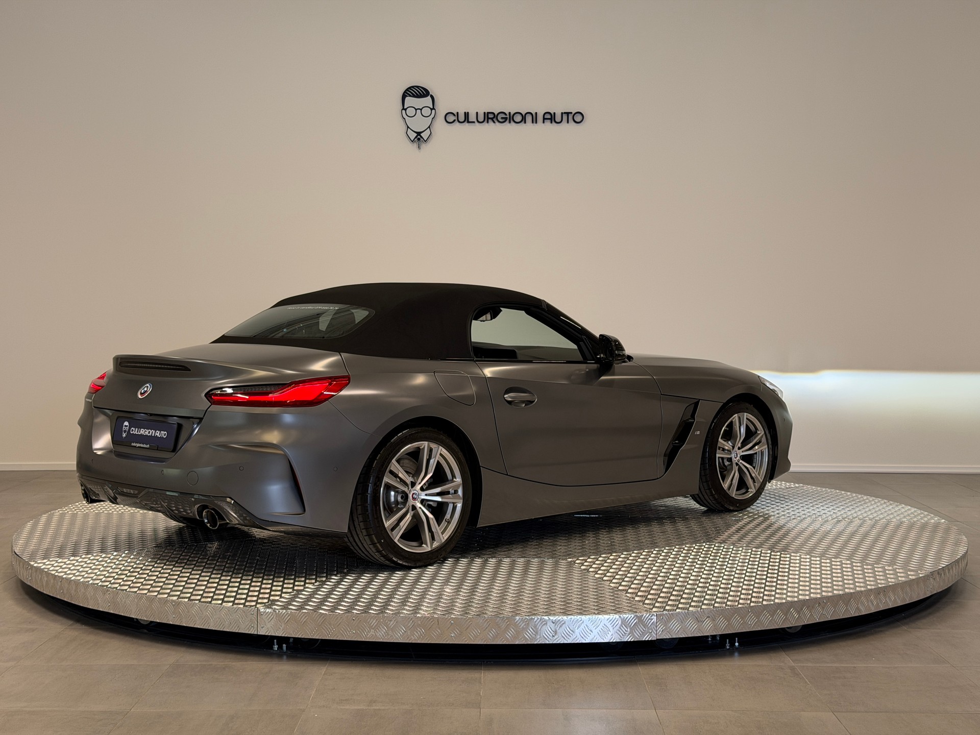 BMW Z4 sDrive 20i M Sport Steptronic-image-9
