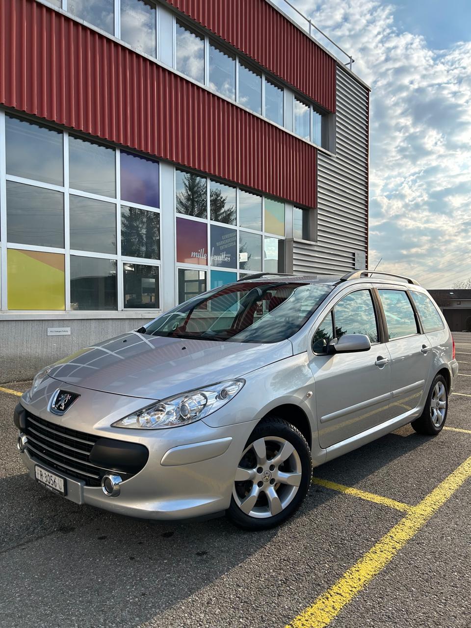 PEUGEOT 307 SW 2.0 HDI Platinum Edition