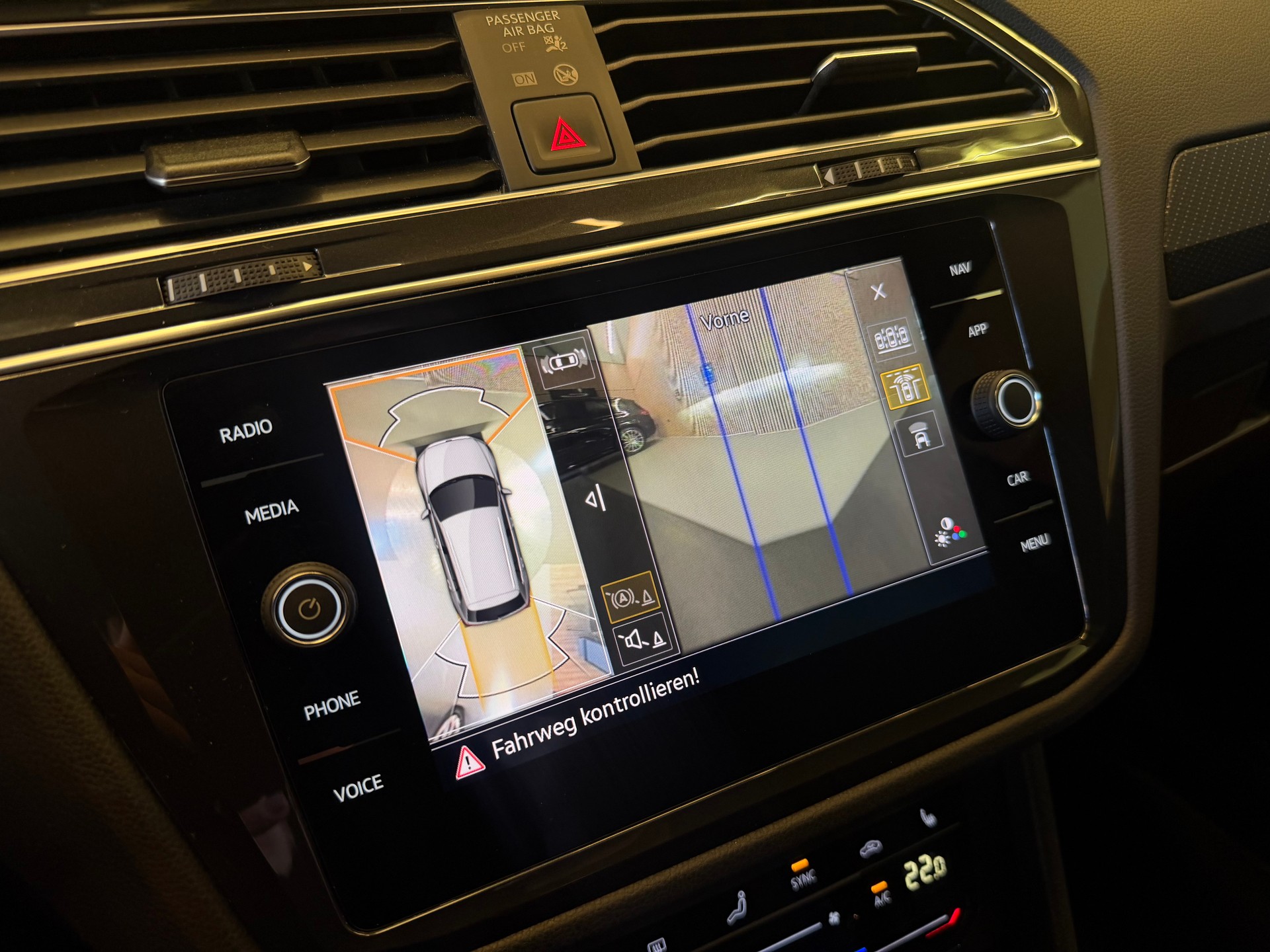 VW Tiguan 2.0 TDI SCR R-Line DSG-image-18