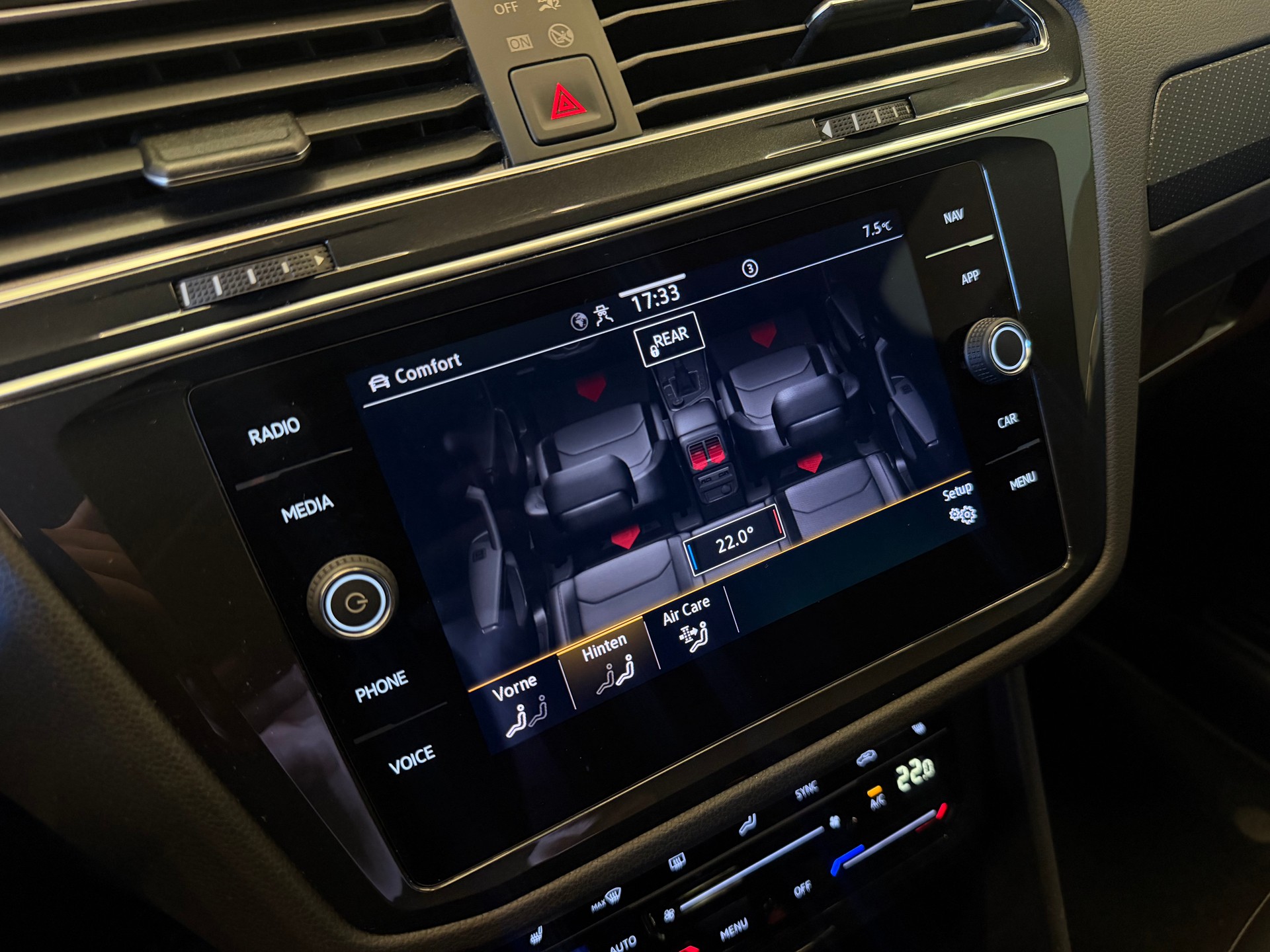 VW Tiguan 2.0 TDI SCR R-Line DSG-image-14
