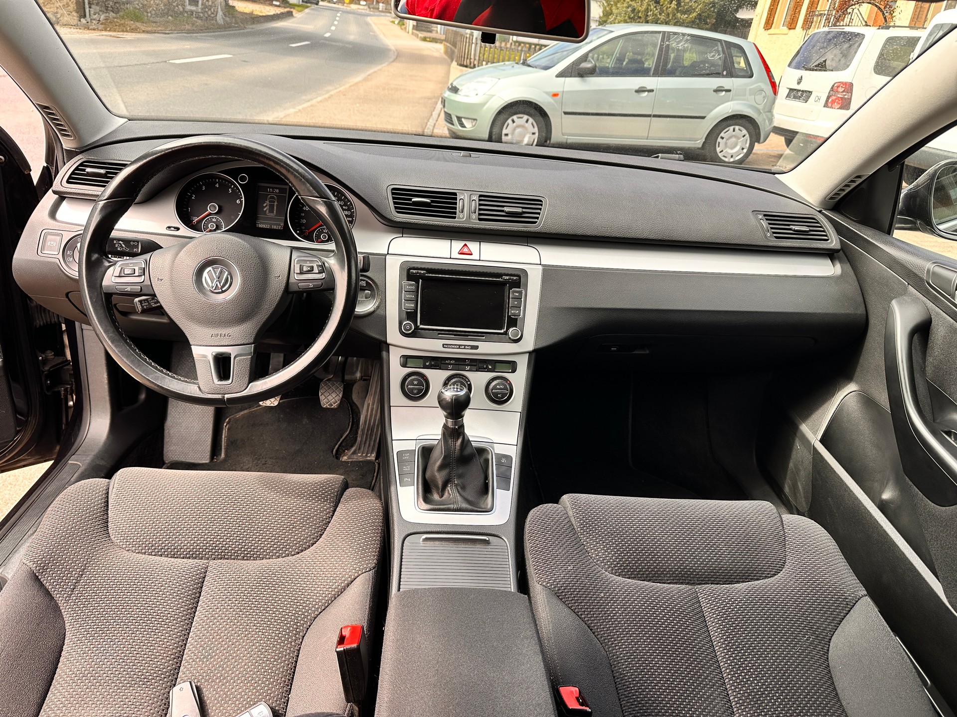 VW Passat Variant 1.8 TSI Comfortline-image-5