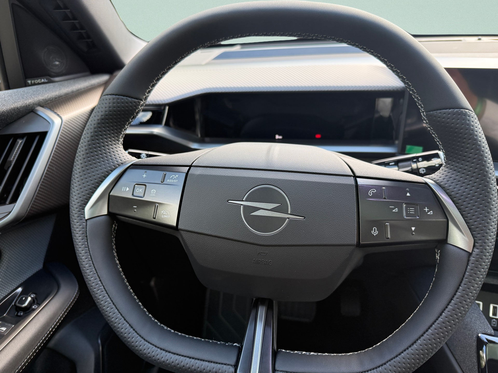 OPEL Grandland ULTIMATE 1.6PHEV eDCT-image-16