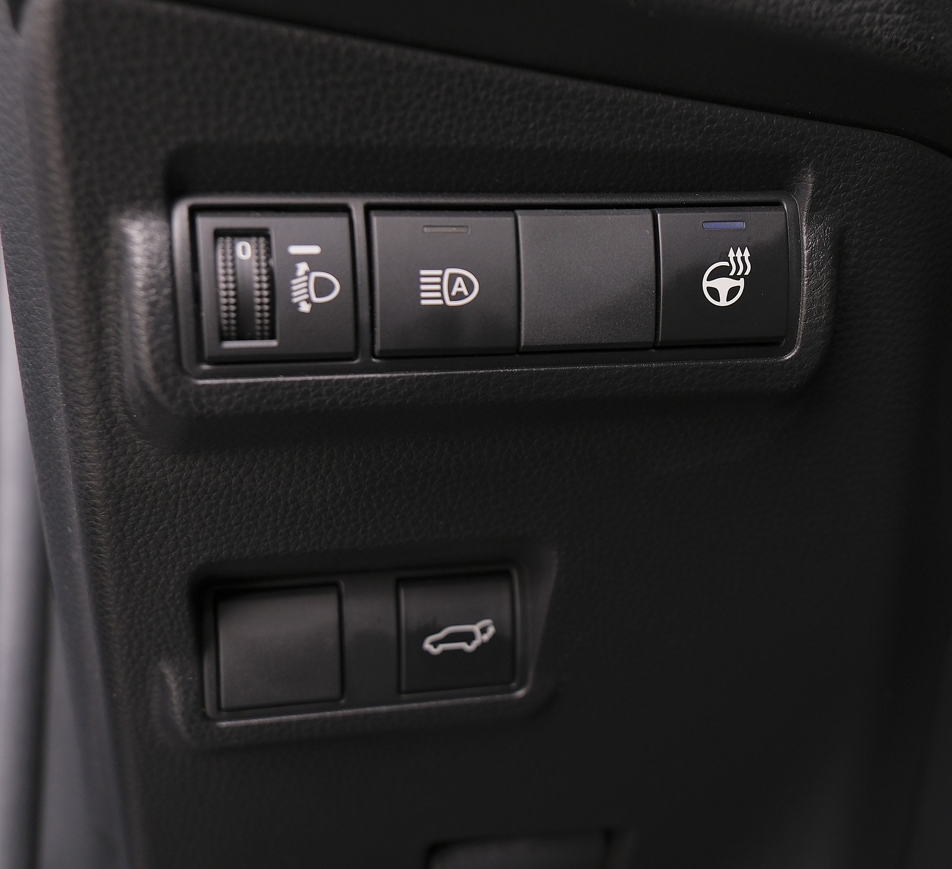 TOYOTA Corolla Cross 2.0 Trend e-CVT-image-16