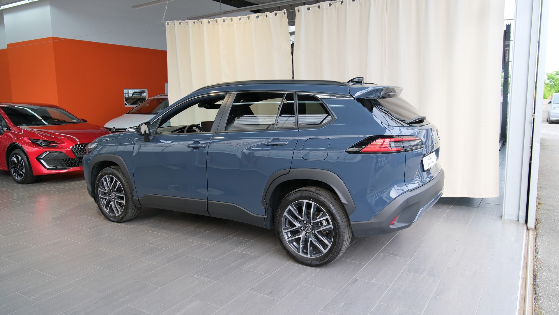 TOYOTA Corolla Cross 2.0 Trend e-CVT-image-9