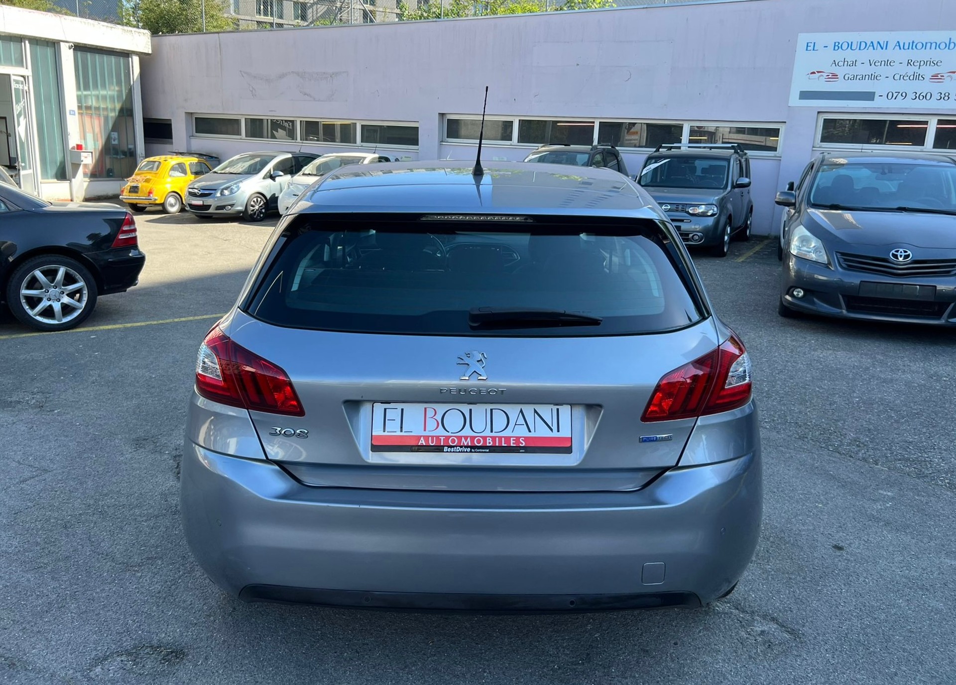 PEUGEOT 308 1.2 THP Active-image-4