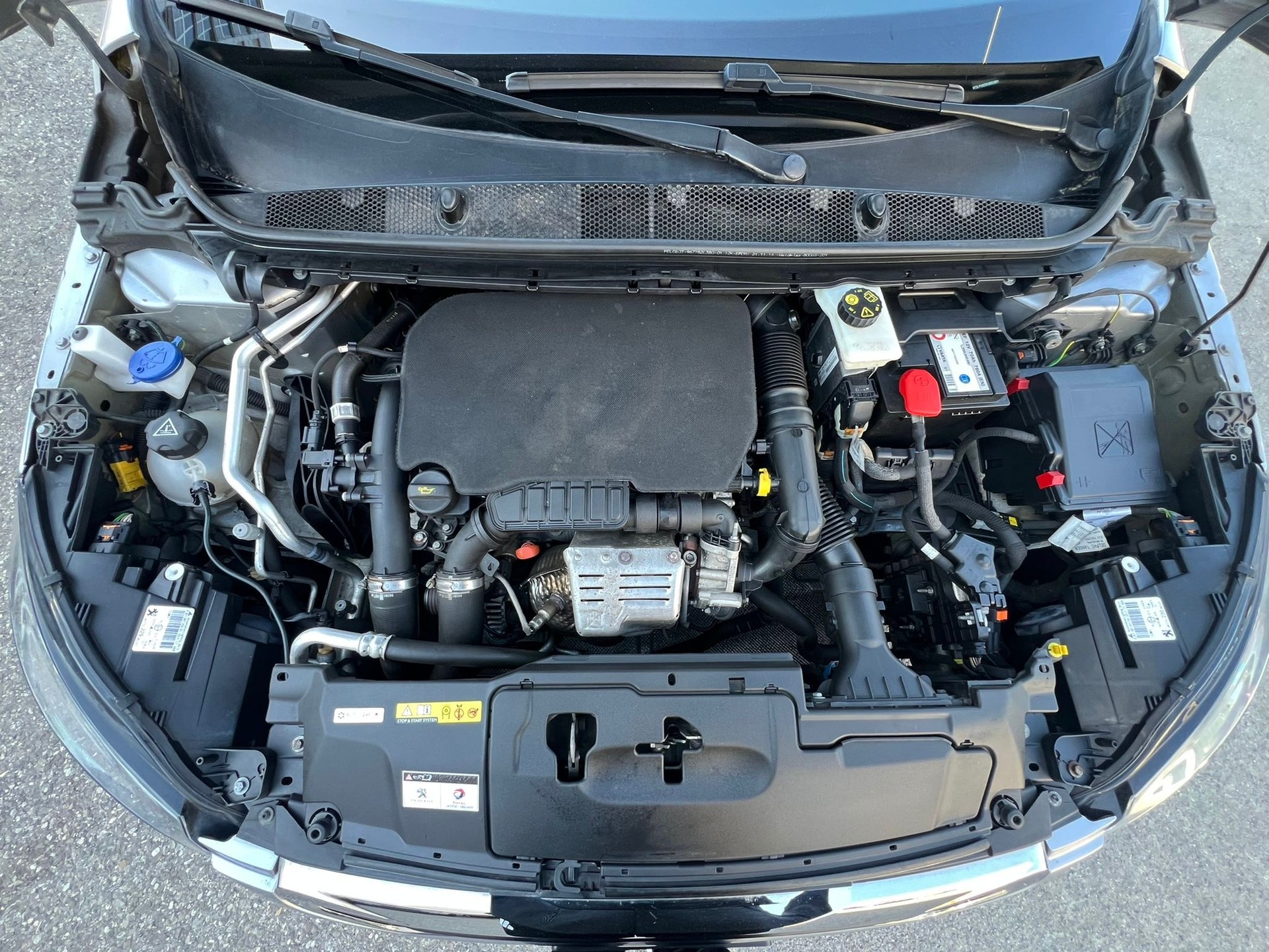 PEUGEOT 308 1.2 THP Active-image-13