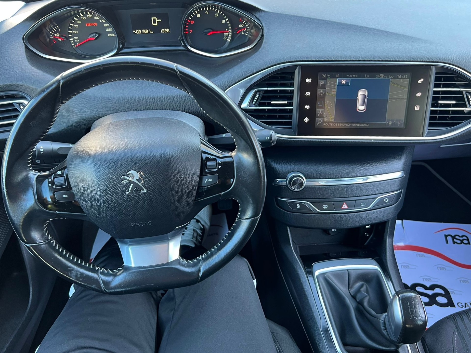PEUGEOT 308 1.2 THP Active-image-9