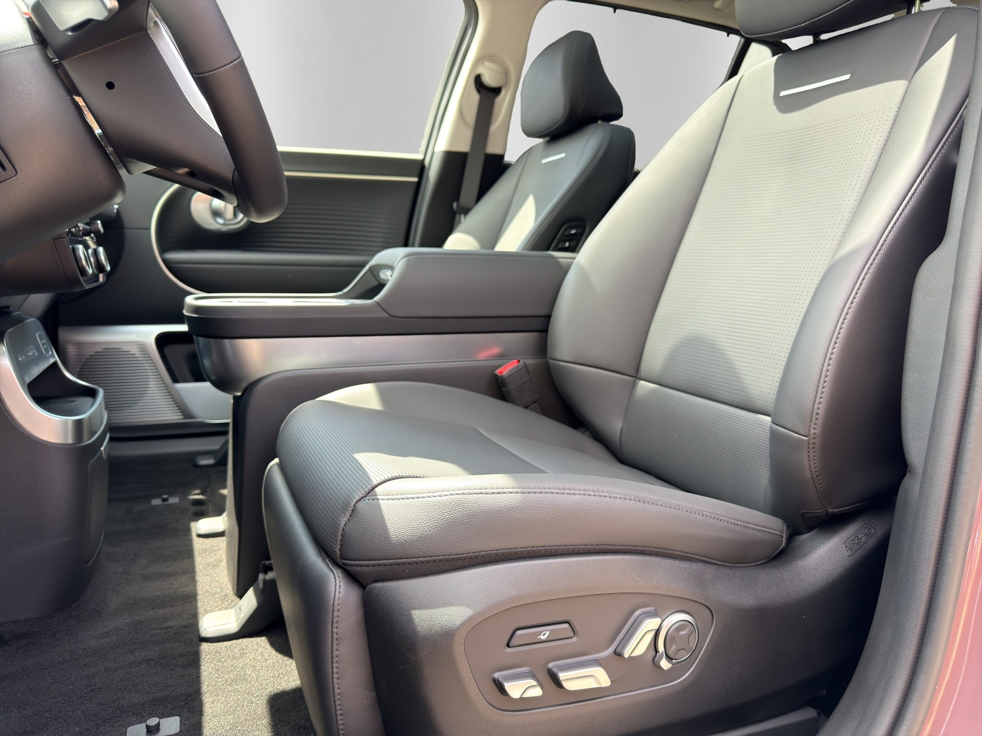 HYUNDAI Ioniq 9 110kWh Vertex 4WD-image-11
