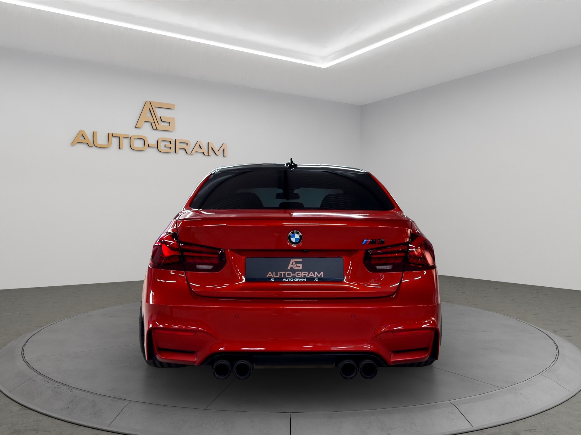 BMW M3 Competition Drivelogic-showroom-element-3