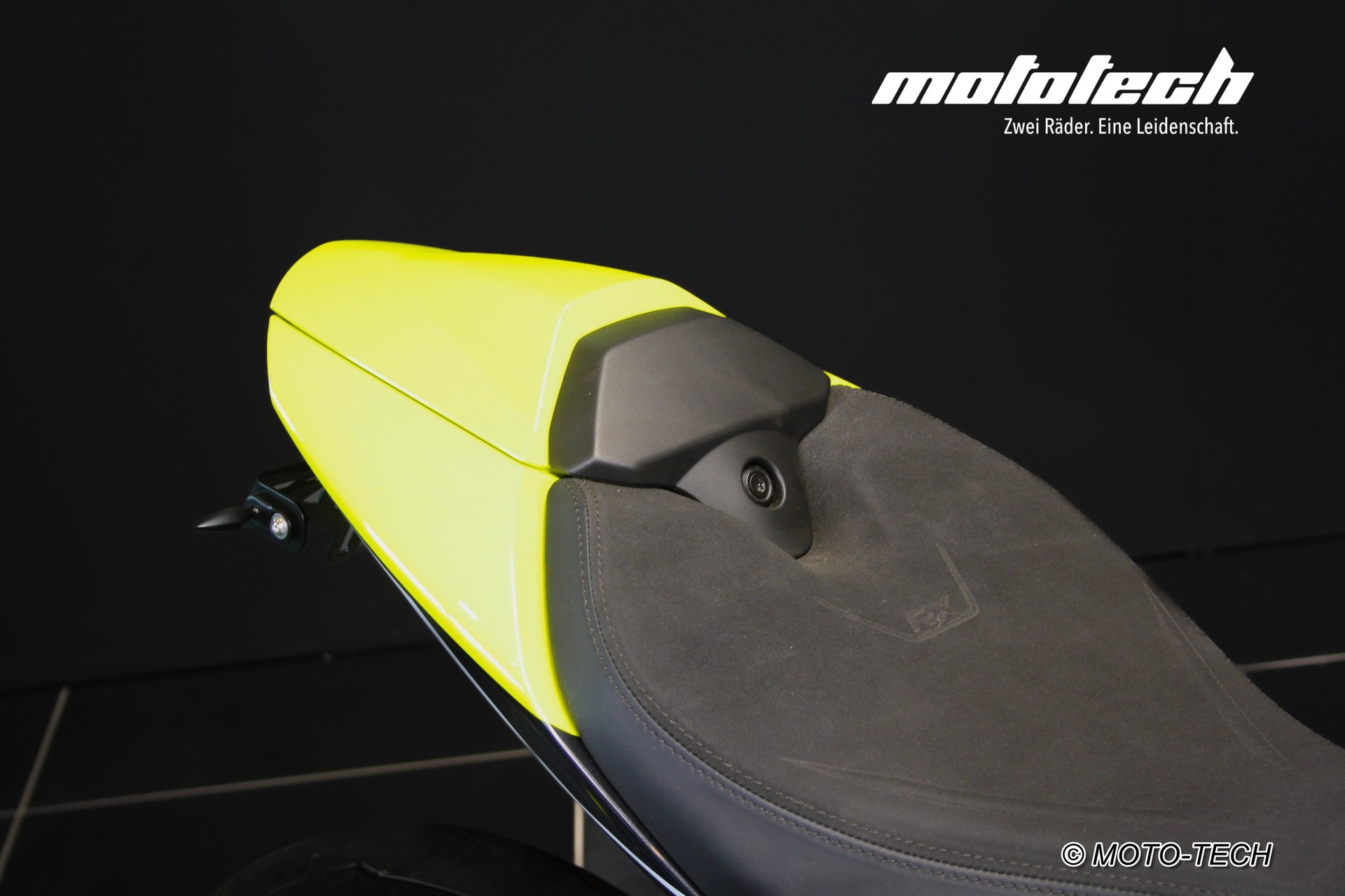 TRIUMPH Speed Triple RX Limited Edition-image-8