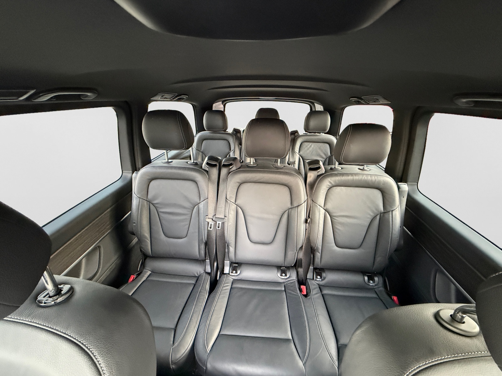 MERCEDES-BENZ V 300 d extralang Avantgarde 4Matic 9G-Tronic-image-15