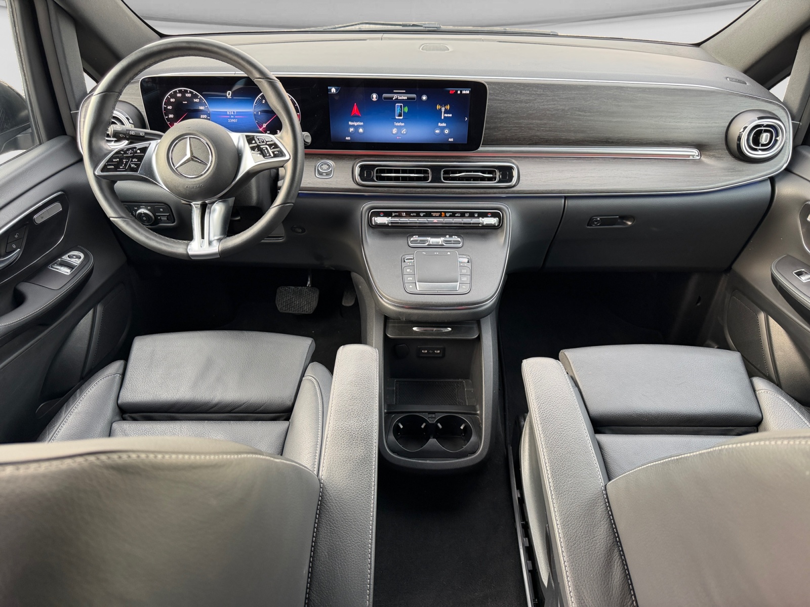 MERCEDES-BENZ V 300 d extralang Avantgarde 4Matic 9G-Tronic-image-11