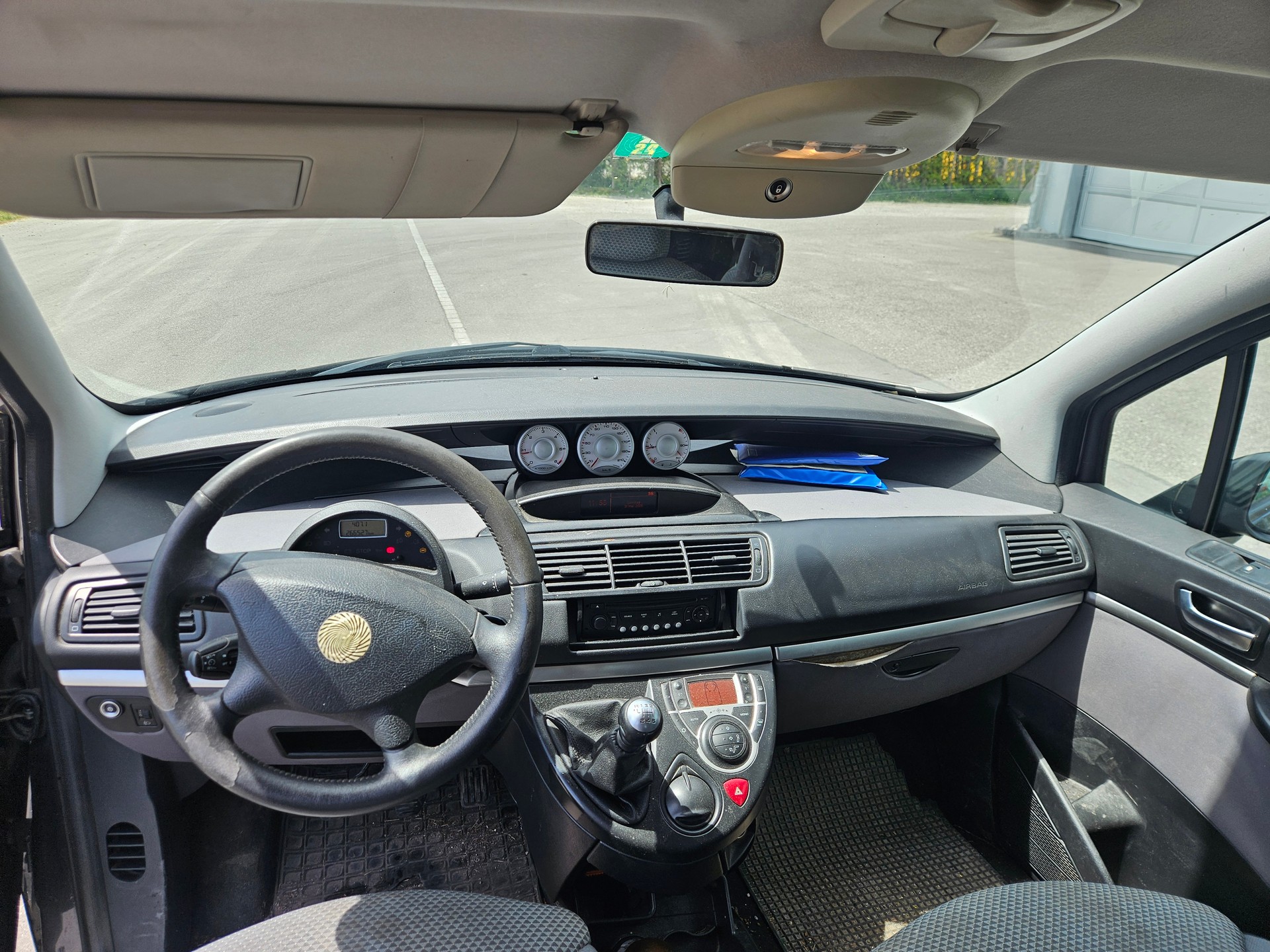 FIAT Ulysse 2.2 16V JTD Swiss Edition-image-9