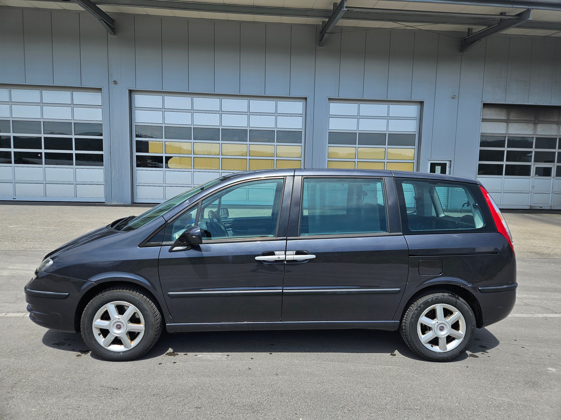 FIAT Ulysse 2.2 16V JTD Swiss Edition