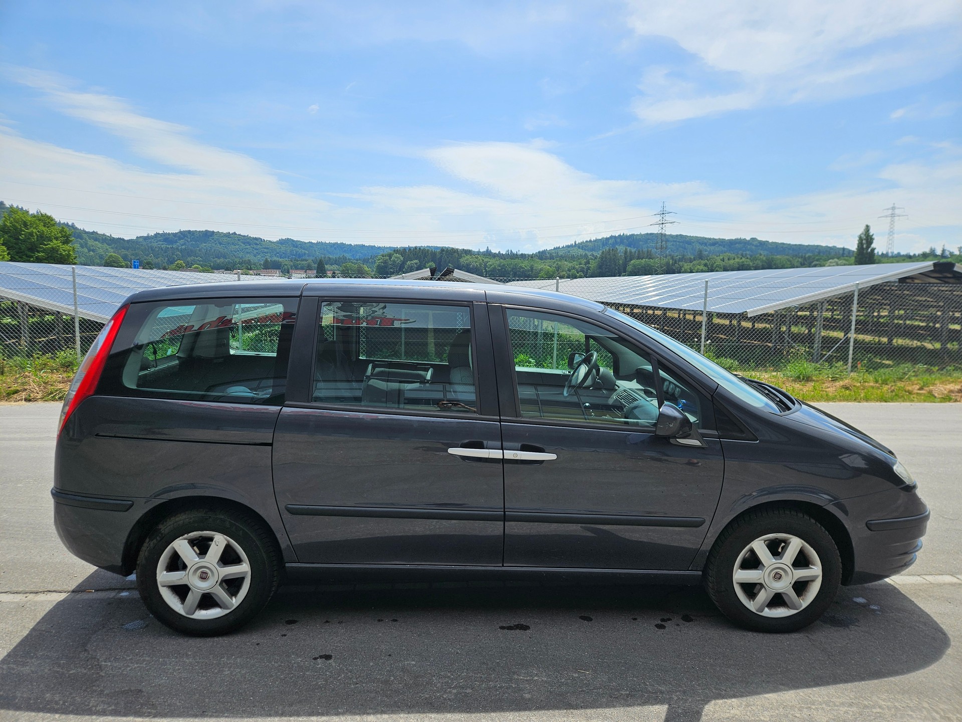 FIAT Ulysse 2.2 16V JTD Swiss Edition-image-3