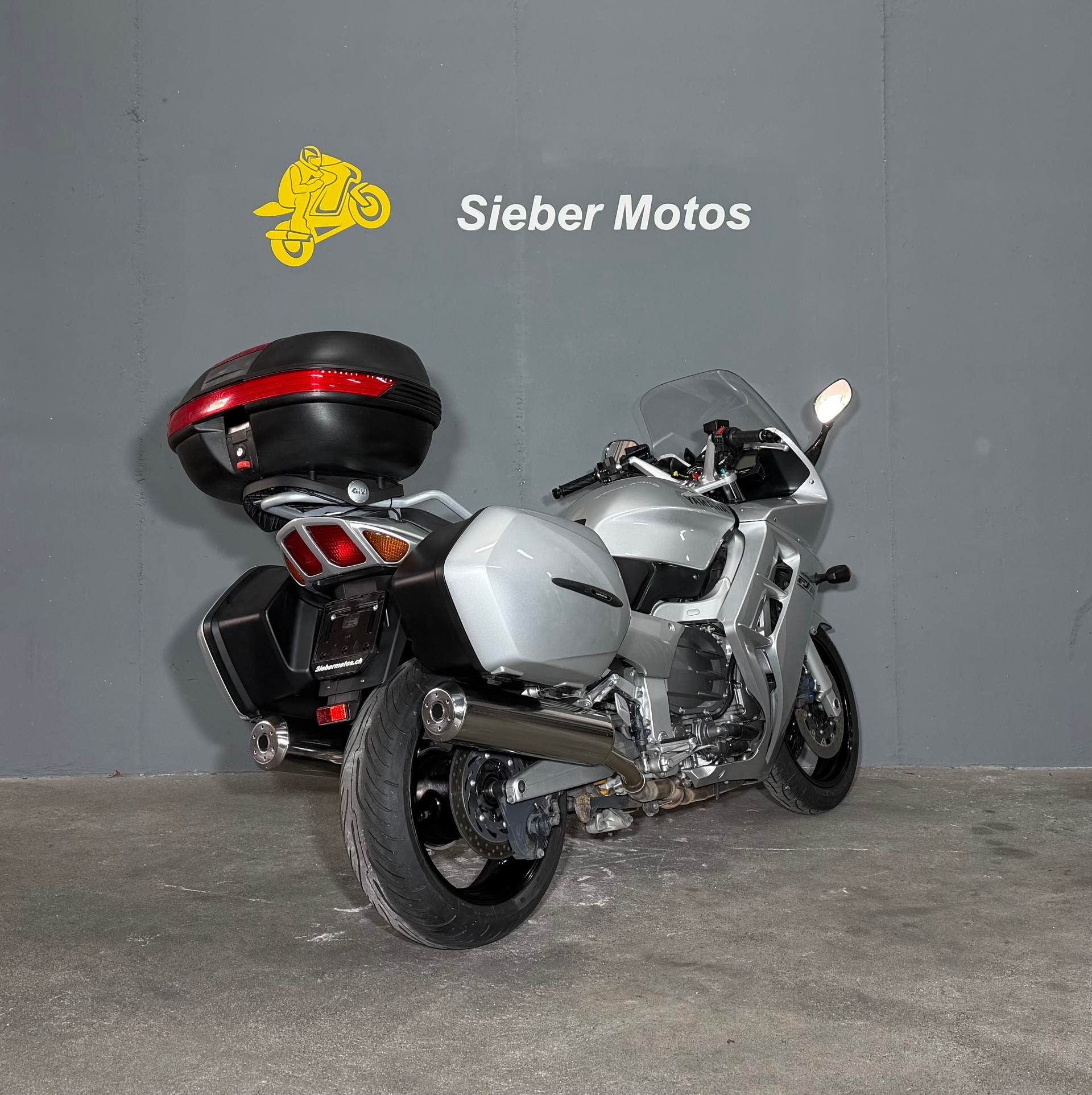 YAMAHA FJR 1300-image-3