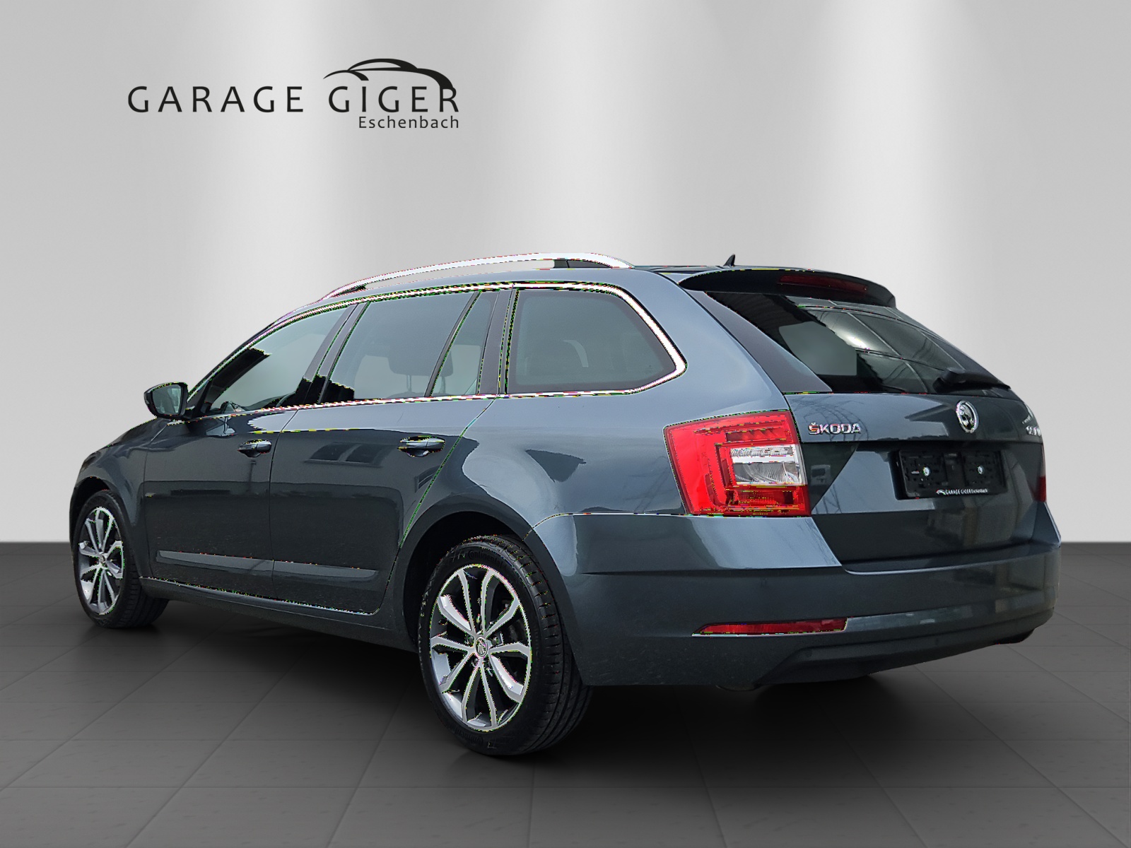 SKODA Octavia Combi 1.4 TSI Swiss Line 25 DSG-image-2