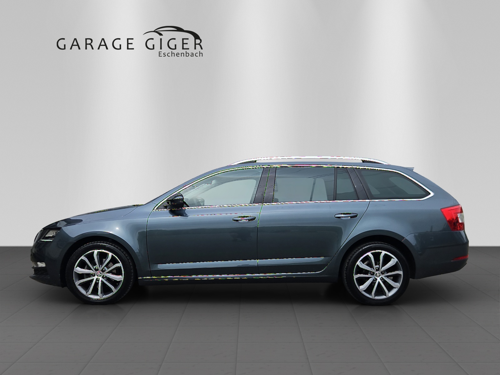 SKODA Octavia Combi 1.4 TSI Swiss Line 25 DSG-image-1