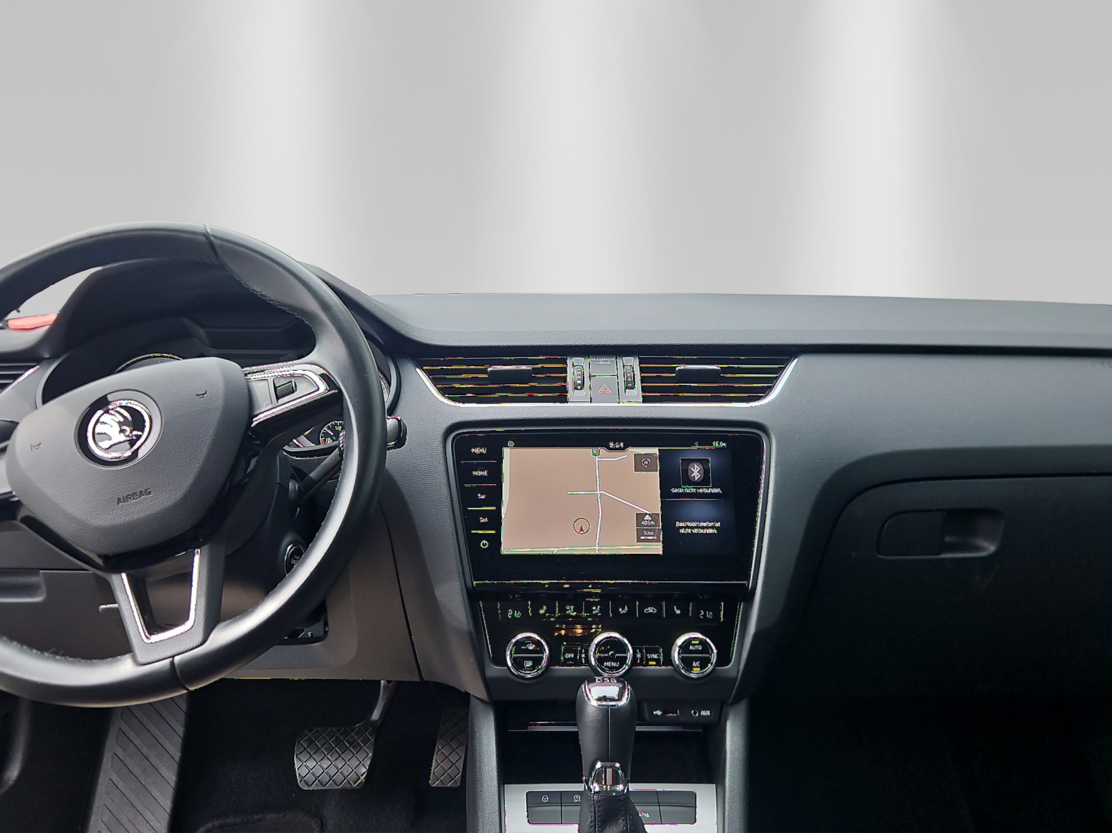SKODA Octavia Combi 1.4 TSI Swiss Line 25 DSG-image-6