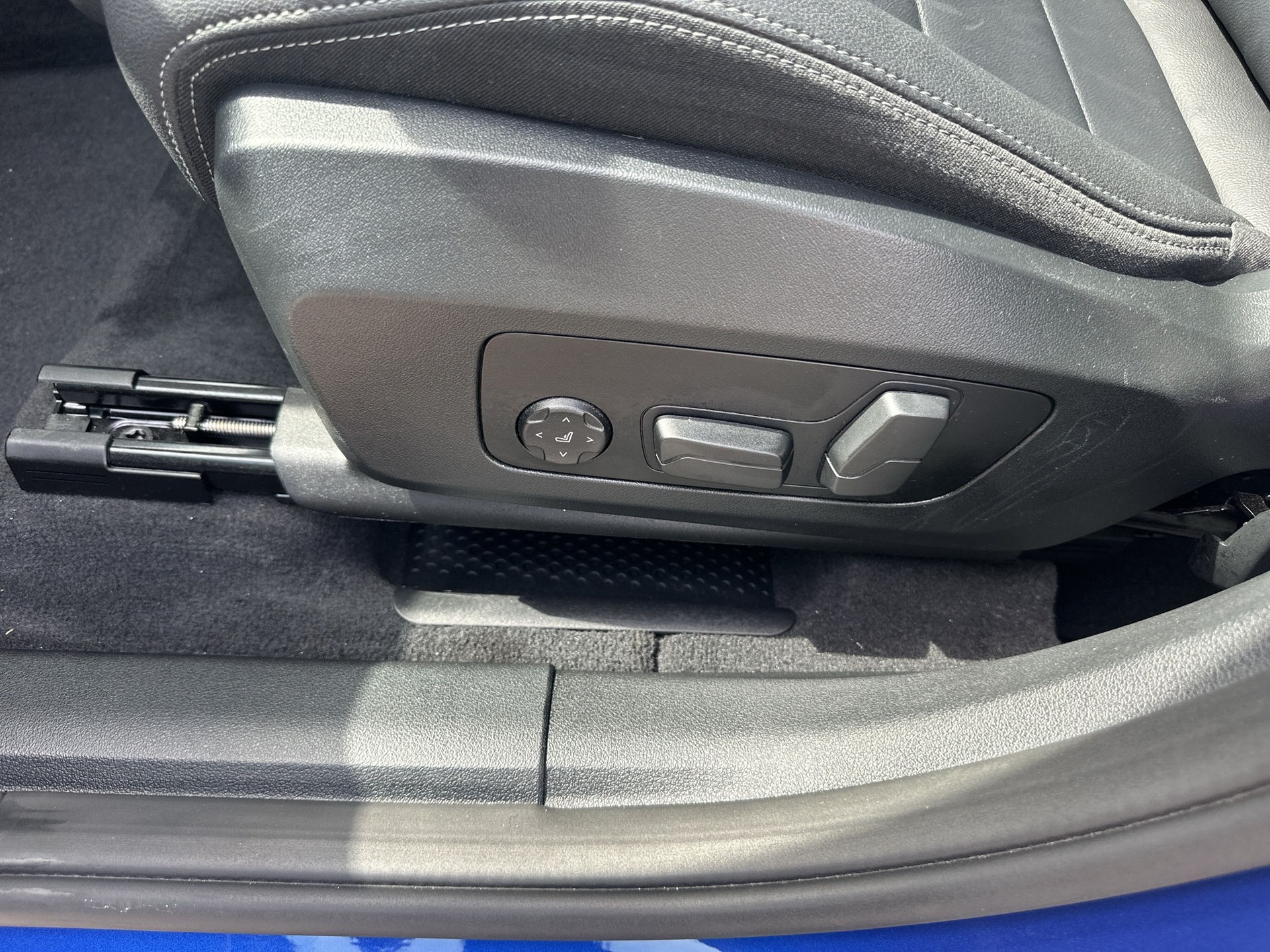 BMW X1 xDrive 20d 48V M Sport Pro-image-18