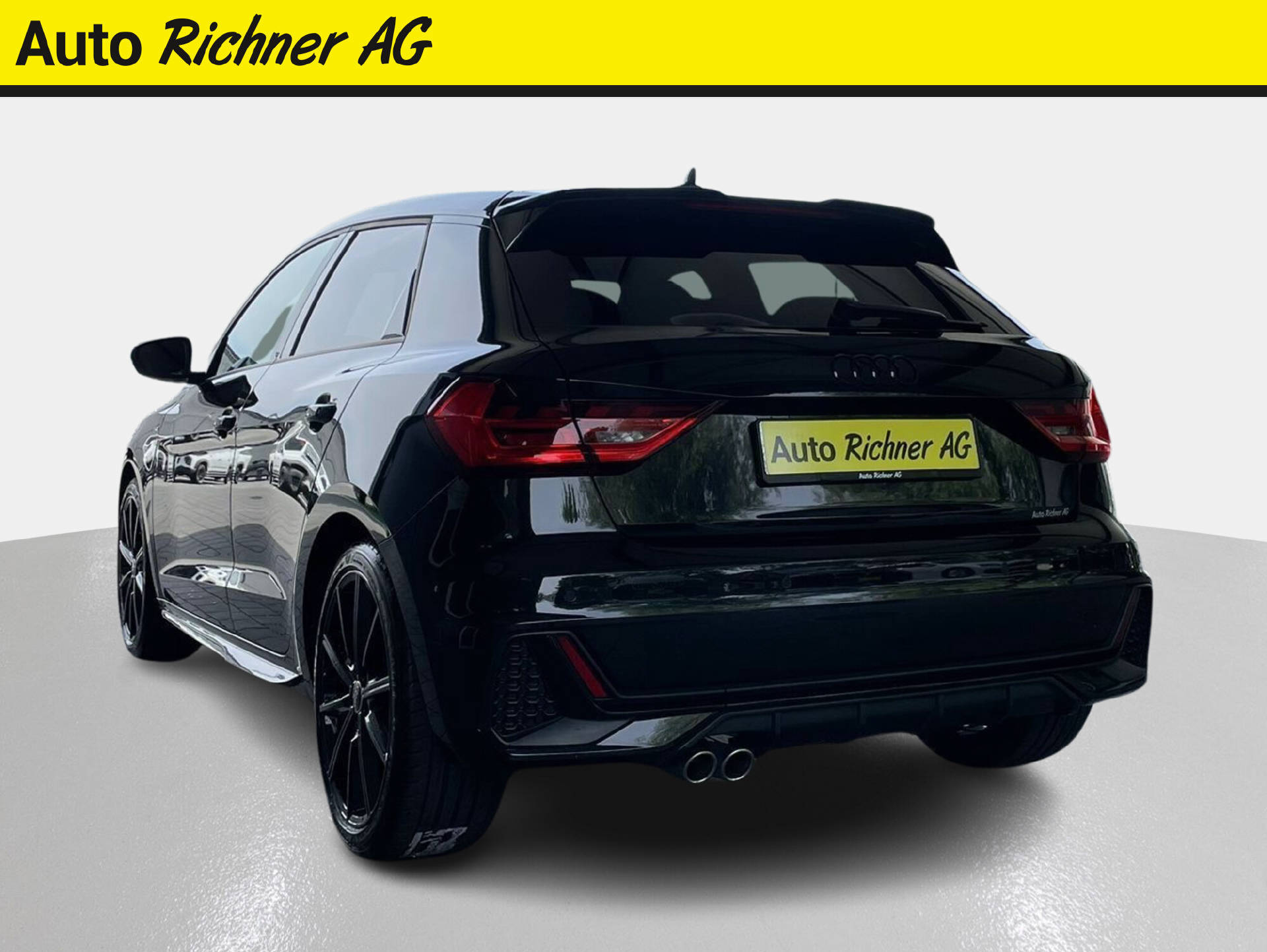 AUDI A1 Sportback 2.0 40 TFSI S Line S-Tronic-image-4