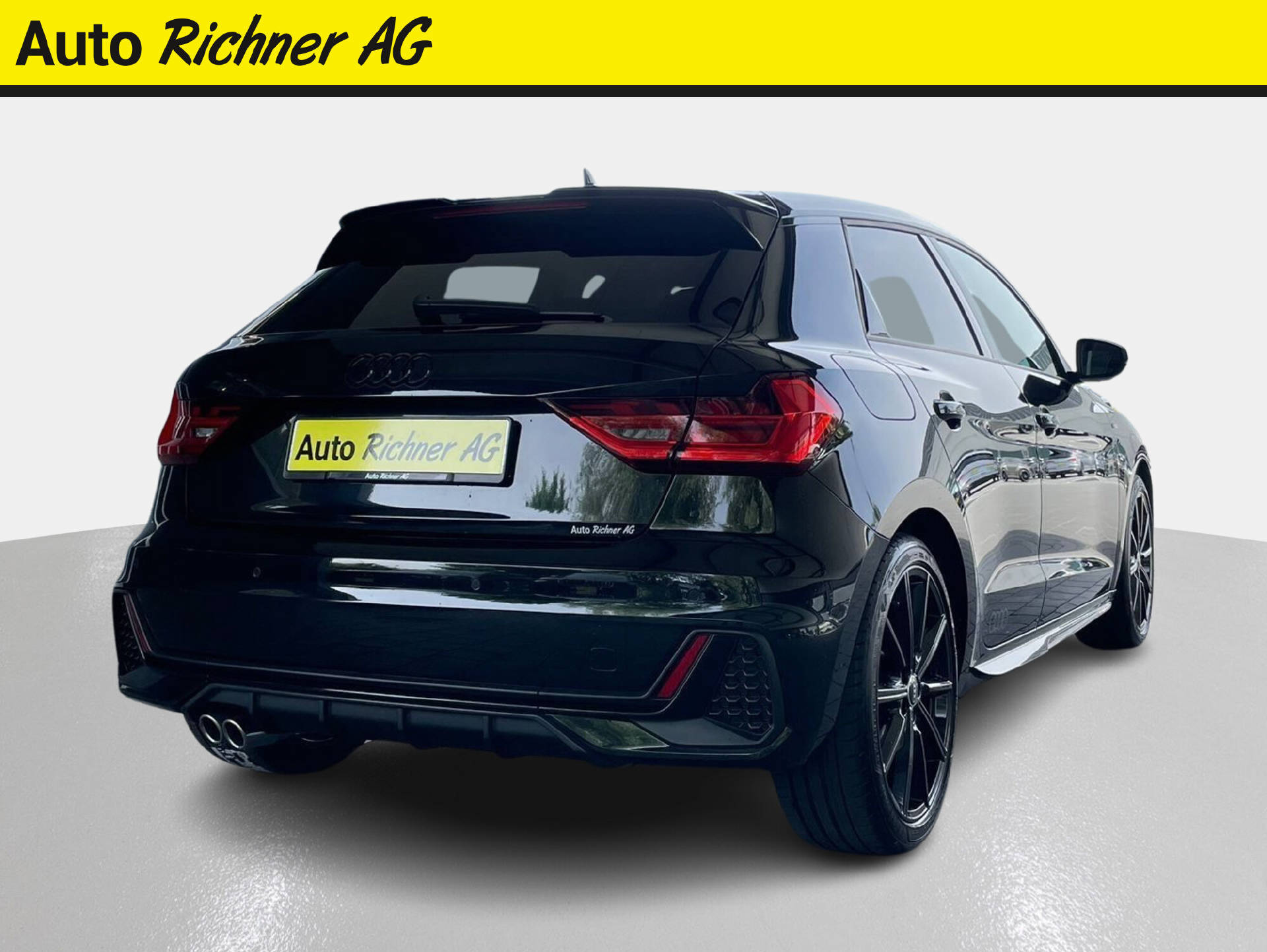 AUDI A1 Sportback 2.0 40 TFSI S Line S-Tronic-showroom-element-3
