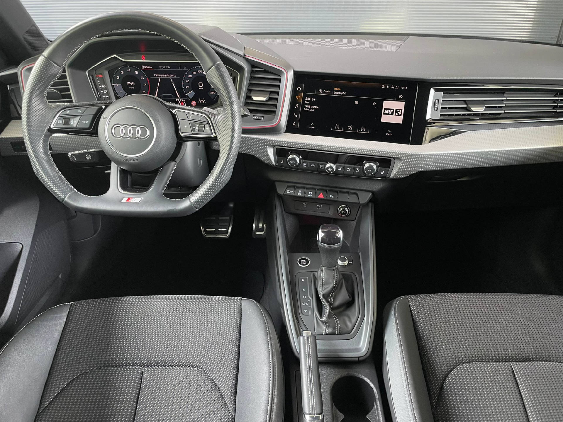 AUDI A1 Sportback 2.0 40 TFSI S Line S-Tronic-image-6