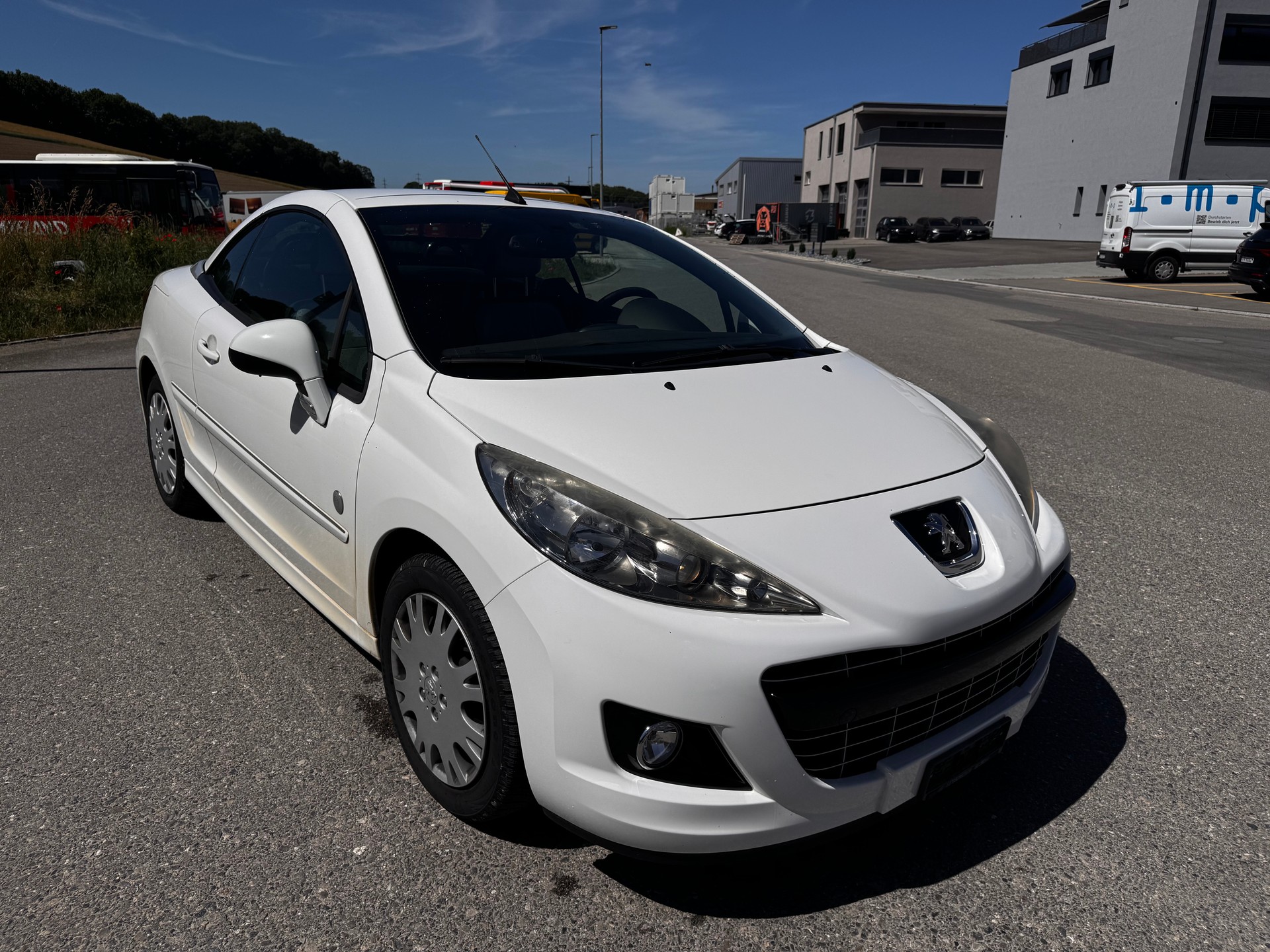 PEUGEOT 207 CC 1.6 16V Roland Garros-image-15
